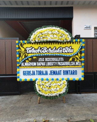 Papan Bunga Duka di Kebonpedes